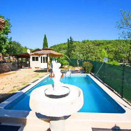 Holiday home Charming Vacation Marco Vela Luka